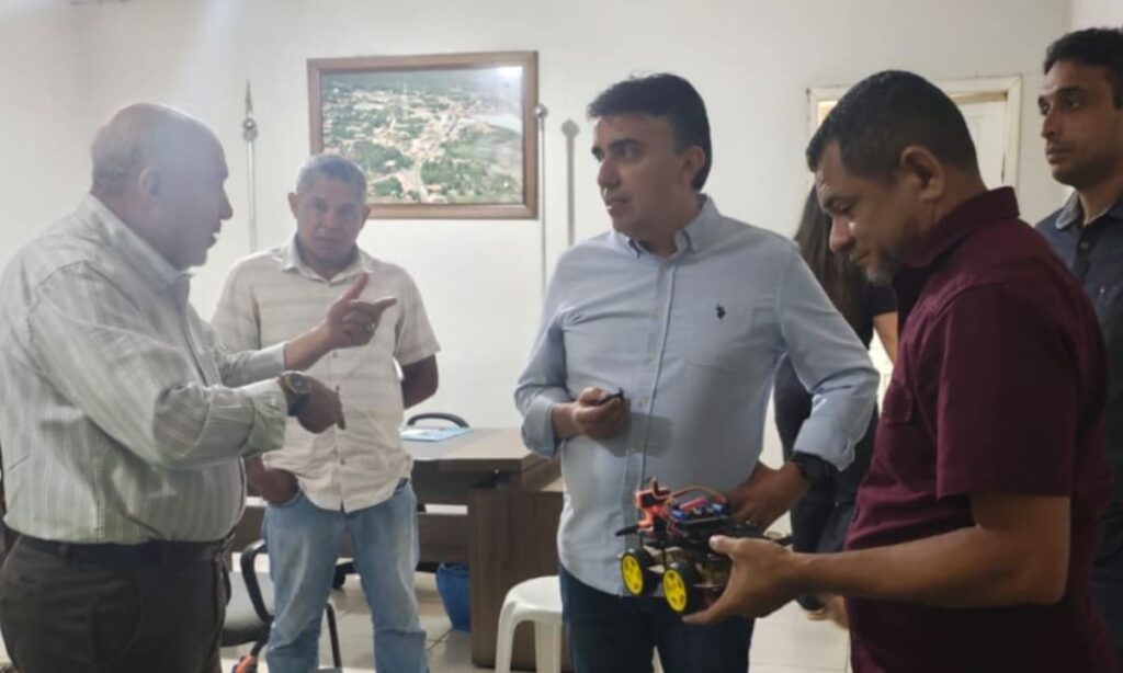 Professor Damião Carvalho Visita Prefeito de Lagoa Alegre e Discute Políticas Educacionais