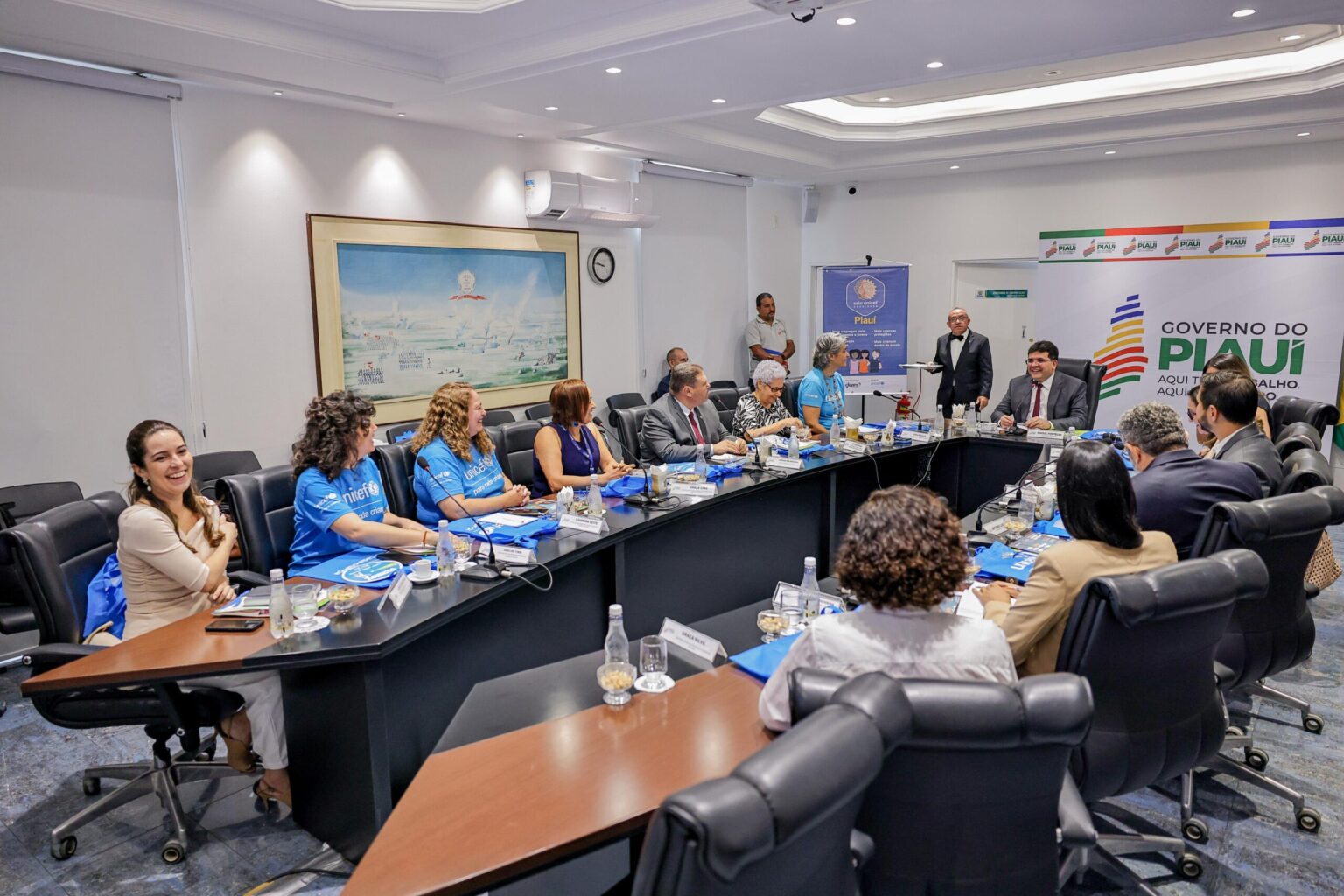 Selo Unicef é lançado no Piauí e governador Rafael Fonteles convoca prefeituras a aderirem ao programa