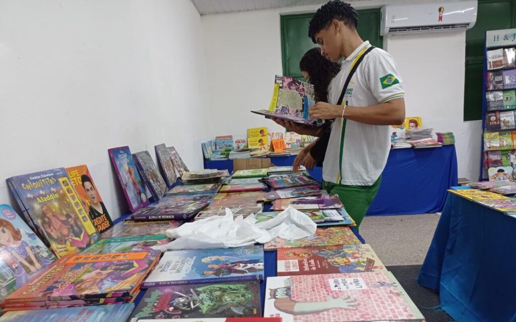 Salão do Livro de José de Freitas reforça compromisso com a educação e homenageia o escritor Manoel Paulo Nunes