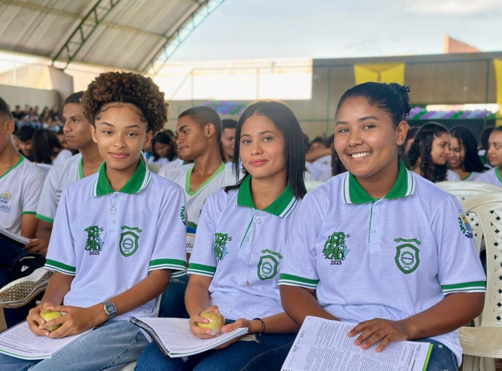 Pré-Enem Seduc + Pré-Saeb: 1.600 estudantes participam de revisão nesta sexta (16) e sábado (17) em Oeiras e Valença