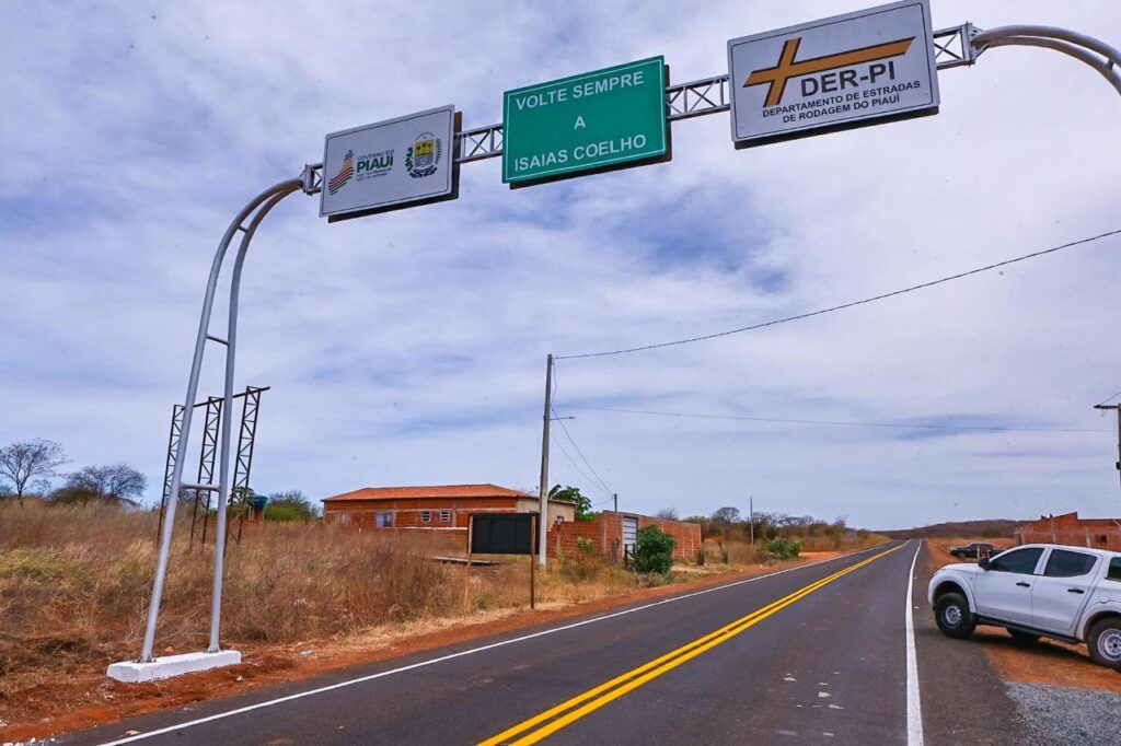 Rafael Fonteles entrega pavimentação e recuperação da PI-245 em Isaías Coelho