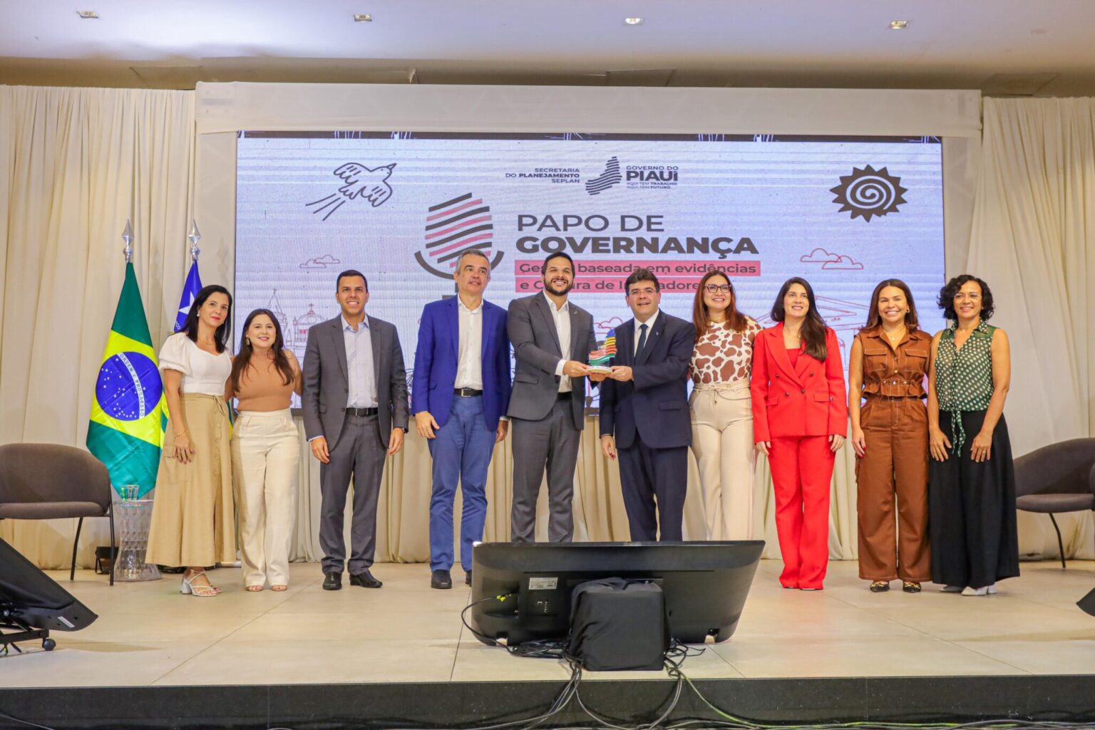 Seduc é premiada pelo desempenho exemplar na execução de obras públicas durante Papo de Governança