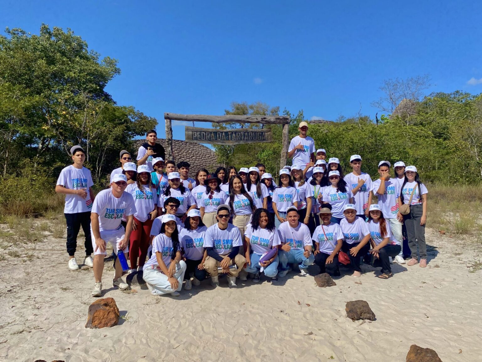 Turismo Escolar leva estudantes de Boqueirão do Piauí a uma imersão no Parque de Sete Cidades