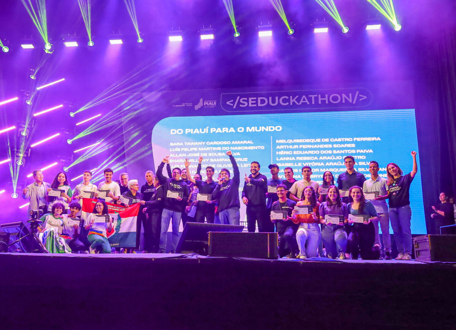 Seduckathon: Quinze estudantes Seduc embarcam para intercâmbio na Alemanha na sexta-feira (29)