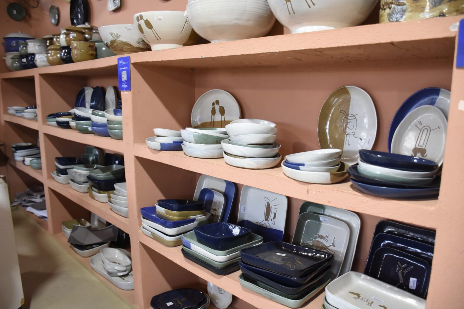 Com 10 mil peças produzidas por mês, Cerâmica Serra da Capivara impulsiona turismo e renda em Coronel José Dias