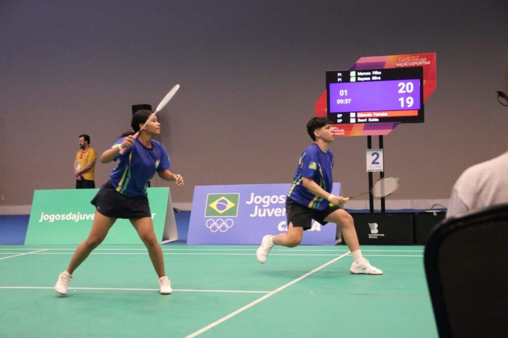 Jogos da Juventude: estudantes da rede estadual conquistam medalhas no badminton