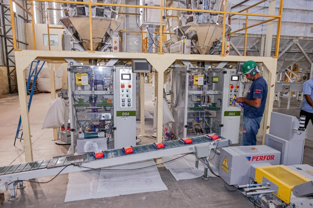 Piauí permanece em 1º lugar no Nordeste na geração de empregos formais, no acumulado do ano