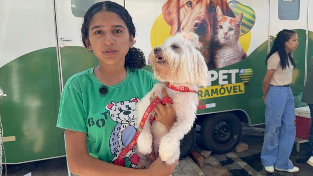 Castramóvel leva atendimento gratuito a Água Branca e ultrapassa 200 procedimentos em dois meses