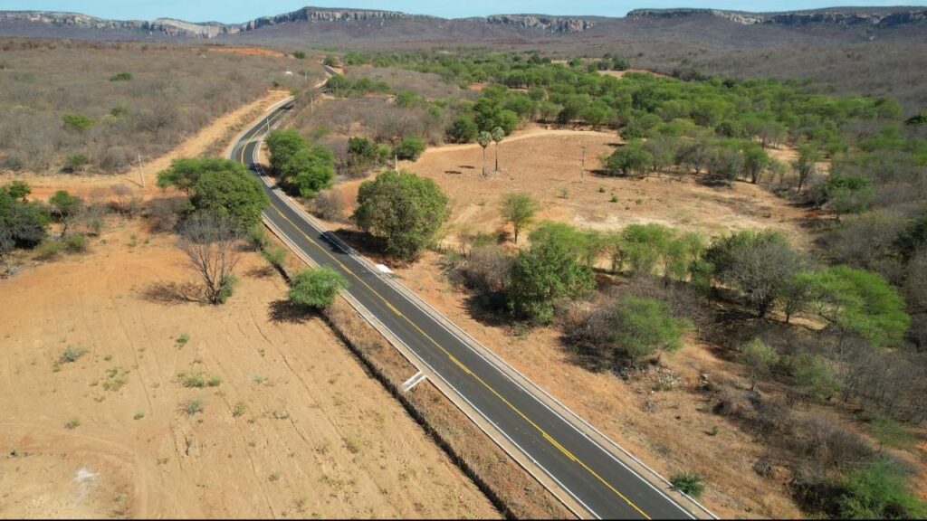 DER restaura rodovia que dá acesso ao Parque Nacional da Serra da Capivara
