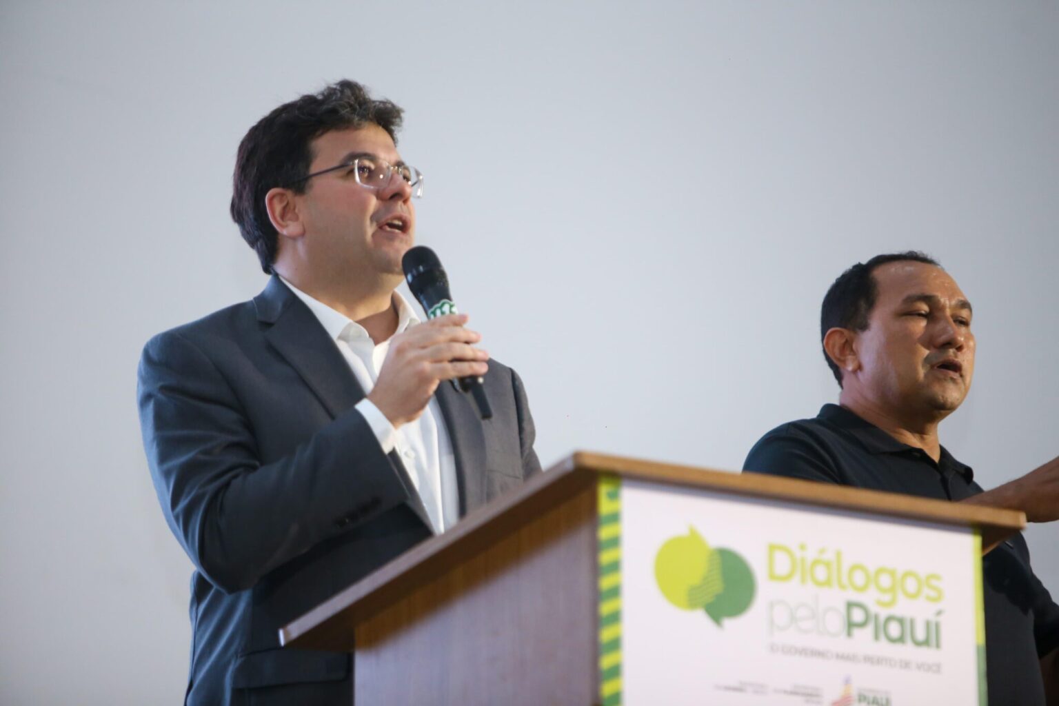 Diálogos pelo Piauí em Parnaíba bate recorde de inscritos e governador reforça ações prioritárias para a região