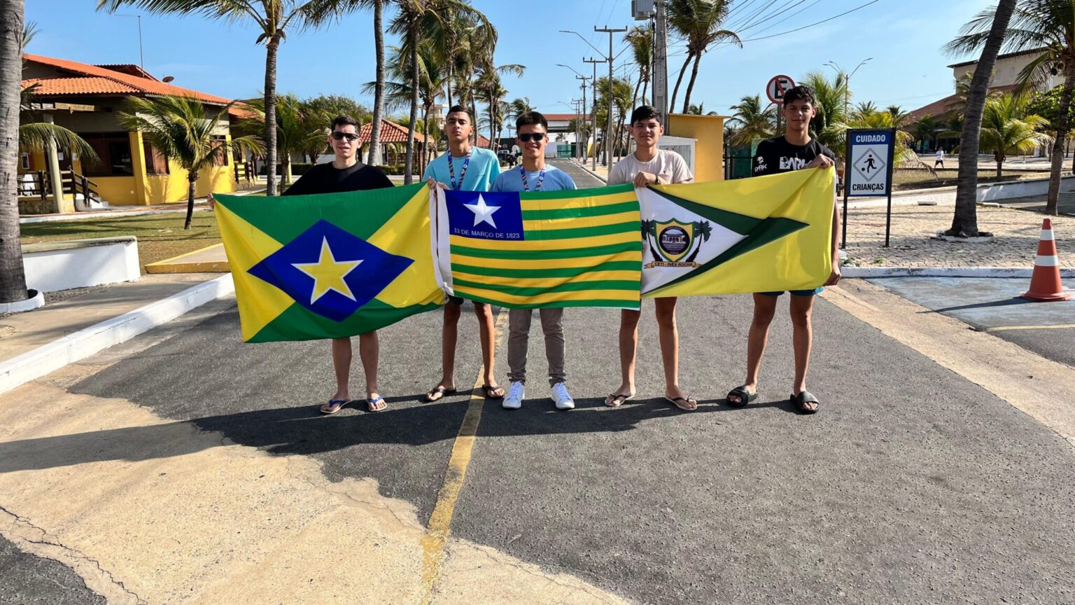 Estudantes da rede estadual participam do maior evento de empreendedorismo jovem do país