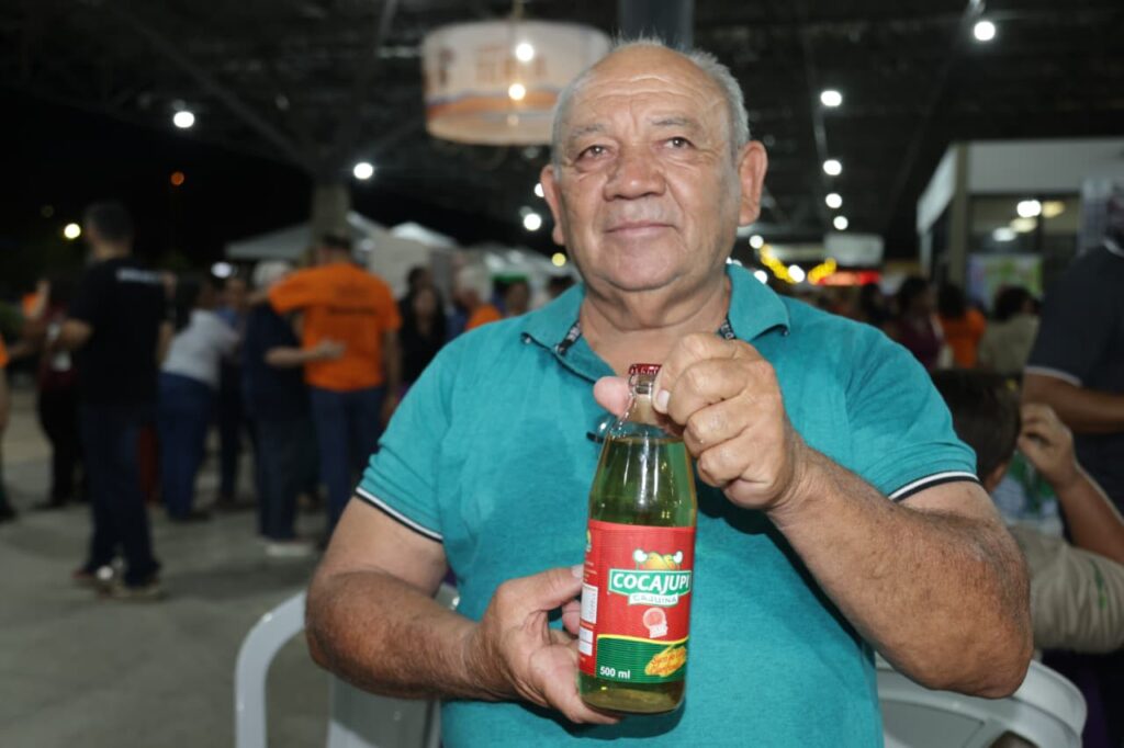 Feira da Agricultura Familiar traz cajuína certificada, artesanato e produtos derivados da abelha