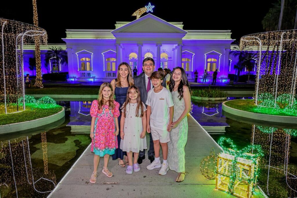 Karnak ganha nova decoração de Natal e abre para visitação das 18h às 21h até 6 de janeiro