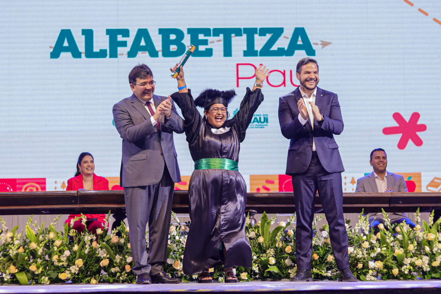 Piauí comemora avanços nos índices de alfabetização com políticas públicas voltadas a crianças, adultos e idosos