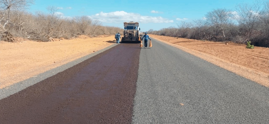 Governo do Estado investe no asfaltamento de duas novas rodovias no Piauí