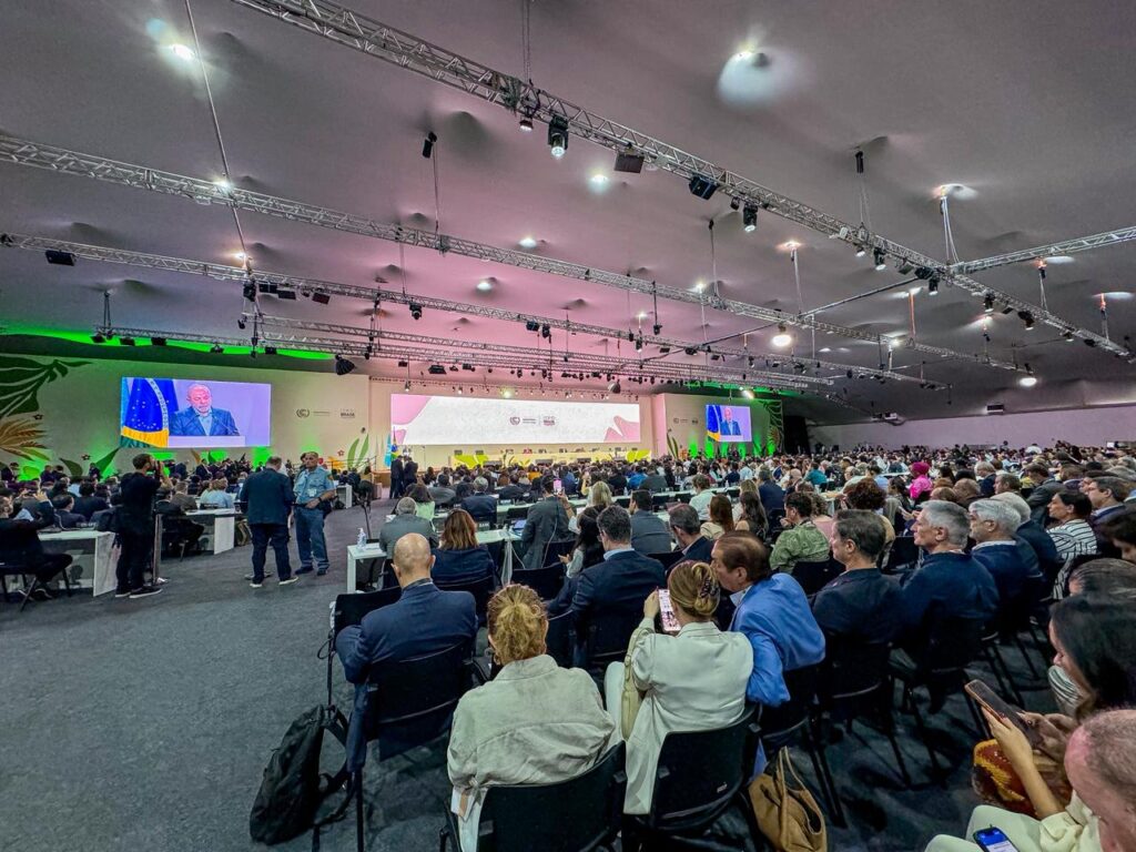 Na abertura da COP30, Rafael Fonteles defende remuneração de população que atua na preservação dos biomas