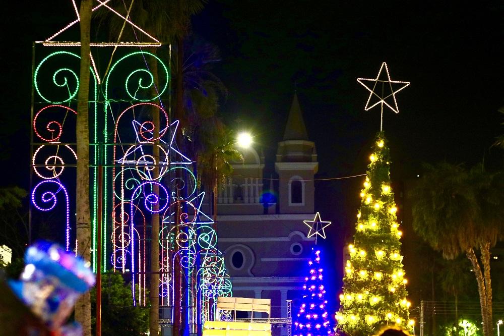 Zeca Baleiro abre programação do Natal de Sonho & Luz 2025 na Praça Pedro II nesta quinta (20)