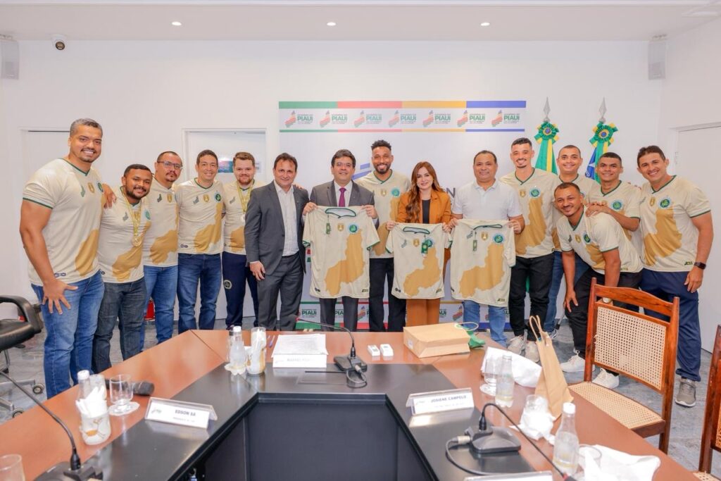 Governador homenageia campeões do futsal e anuncia novos investimentos no esporte piauiense