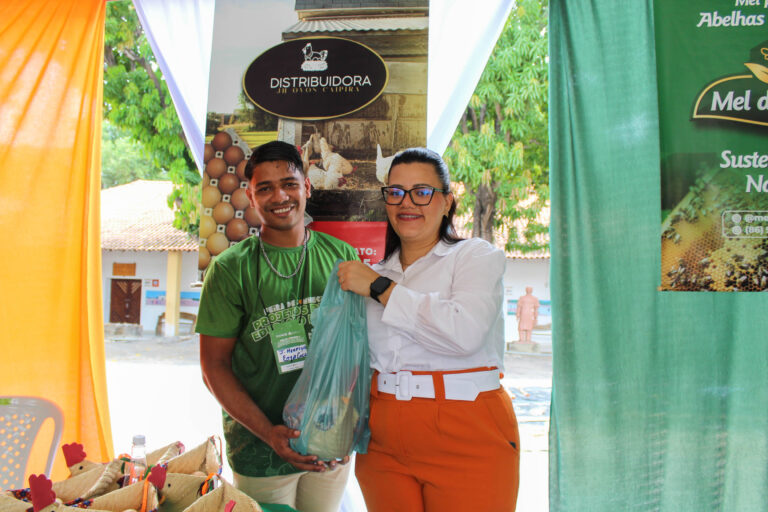 Com apoio da SAF, feira incentiva empreendedorismo de jovens no campo