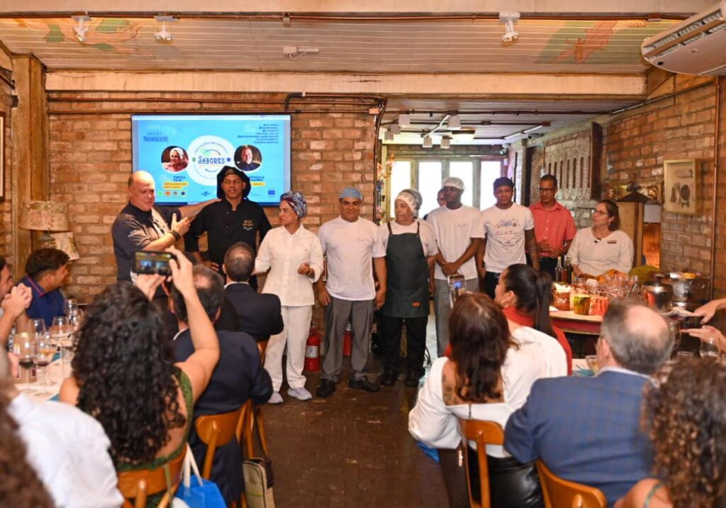 Símbolo piauiense, cajuína é destaque em evento internacional da União Europeia no Brasil