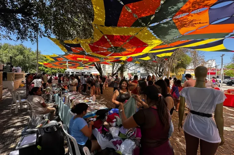 Henry Dantas, Banda Magnólia e Superid Elétrico animam Feira na Praça neste domingo (25)