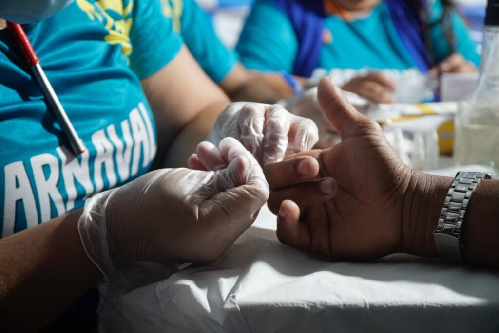 Sesapi realiza intervenção educativa e testagens para ISTs durante o Carnaval do litoral