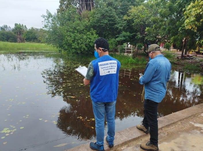 Sesapi coleta amostras de água em Bertolínia após acidente com carga de agrotóxicos